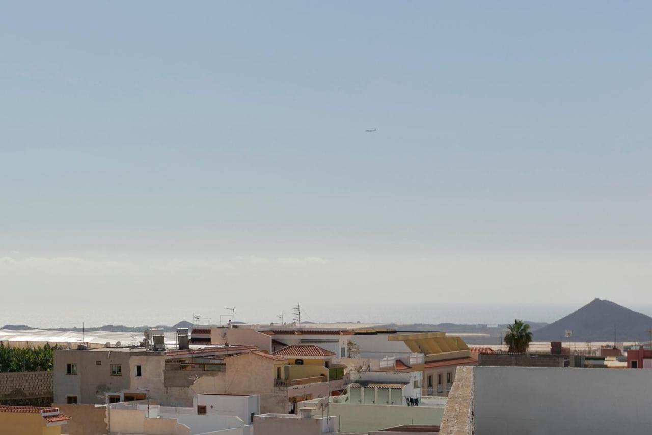 Hostel Neon Tenerife Guaza Εξωτερικό φωτογραφία